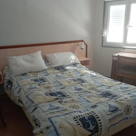 Pair Sur 50 M De La *