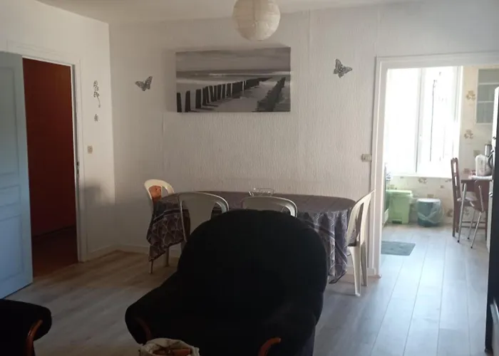 Lejlighed Pair Sur 50 M De La *